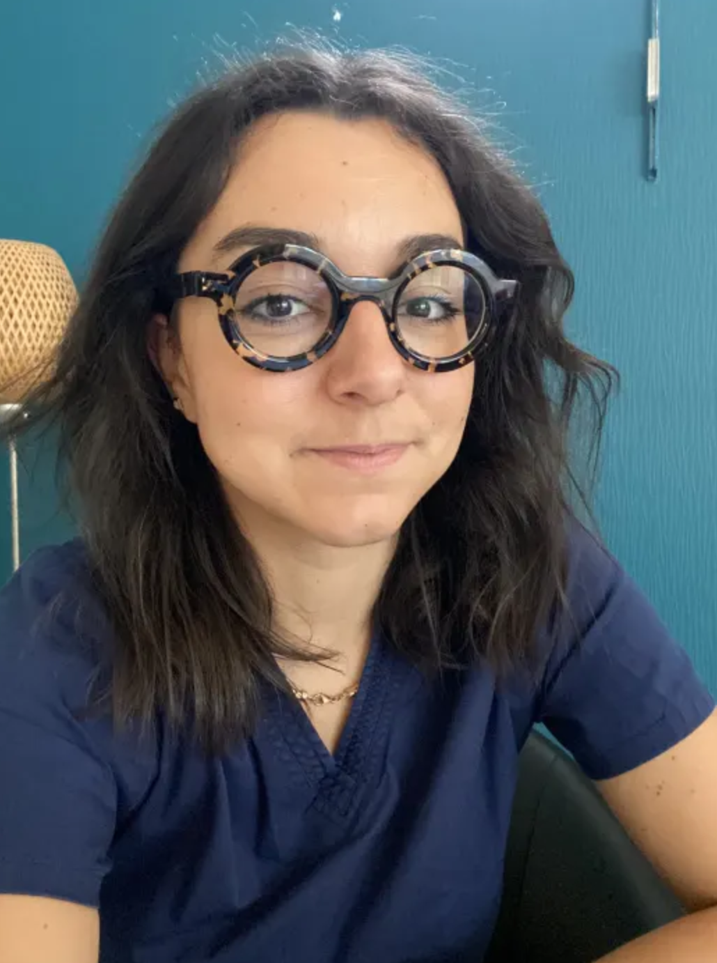 Portrait d’Amandine Coussot, ostéopathe D.O. à Venansault